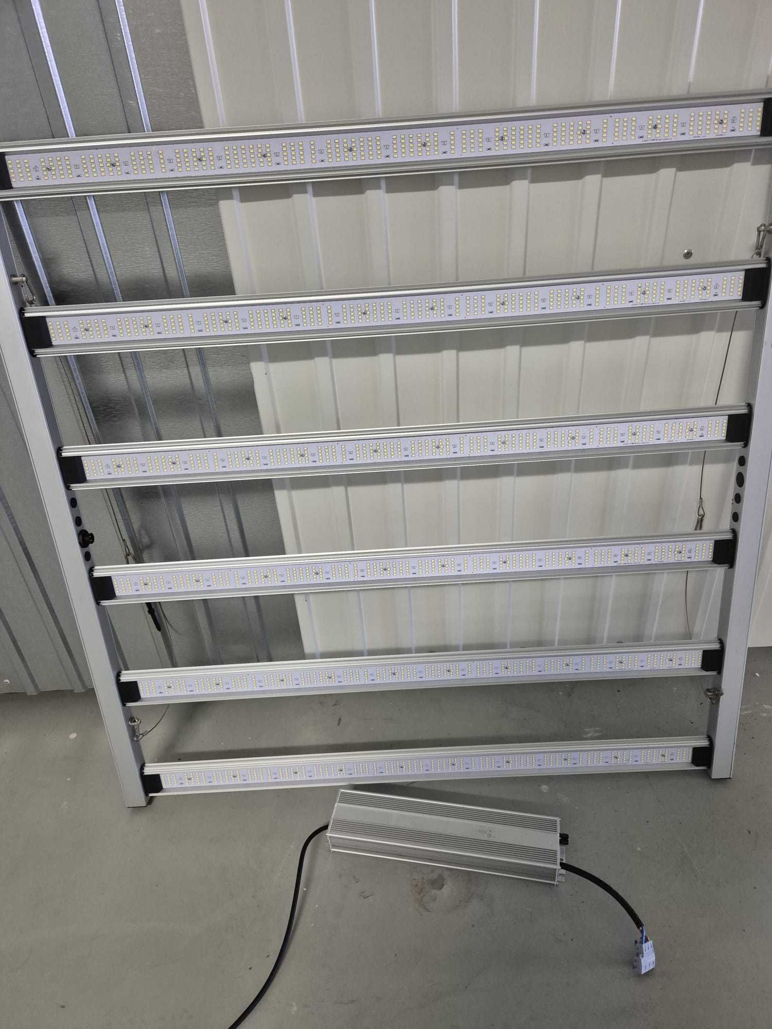 Calha de Iluminação de cultivo 720W com balastro Letron