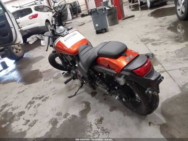 Honda VT750 C2B 2024
