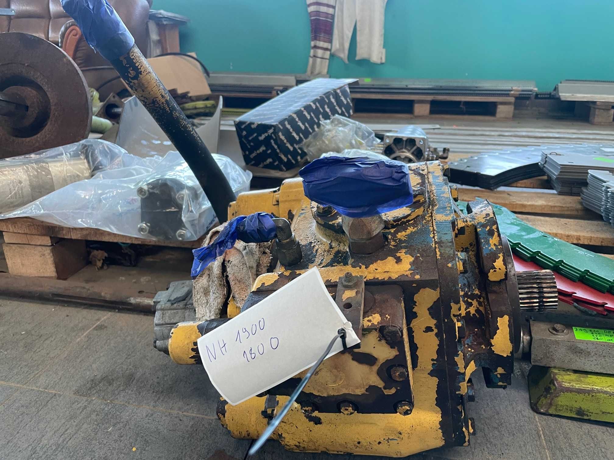 pompa hydro jazdy SAUER SPV 23  New Holland 1900