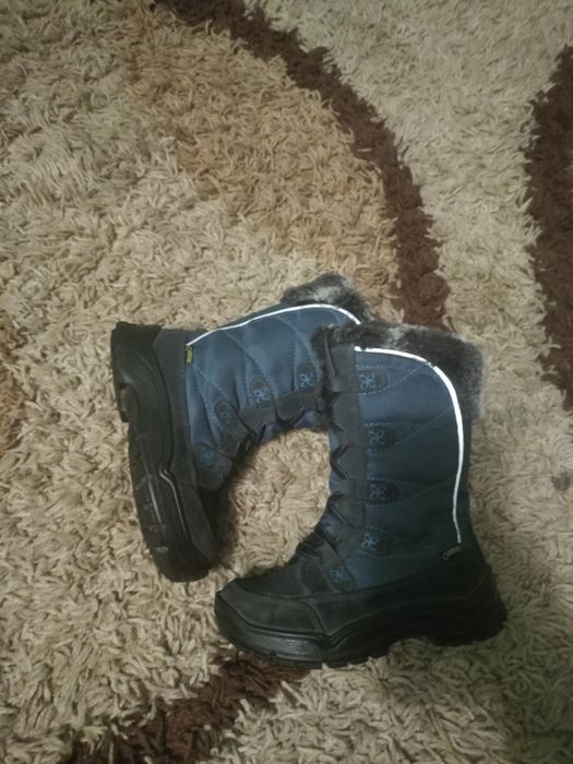 Продам сапожки Kamik gore tex