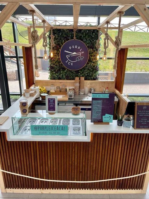 Vendo Excelente Quiosque projetado em Madeira