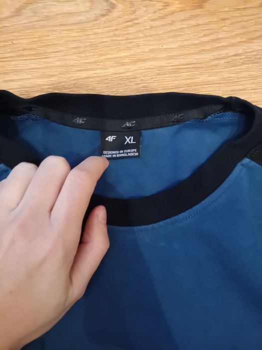 Męska bluza XL 4F, stan jak na zdjęciach,  widać ślady użytkowania,  w