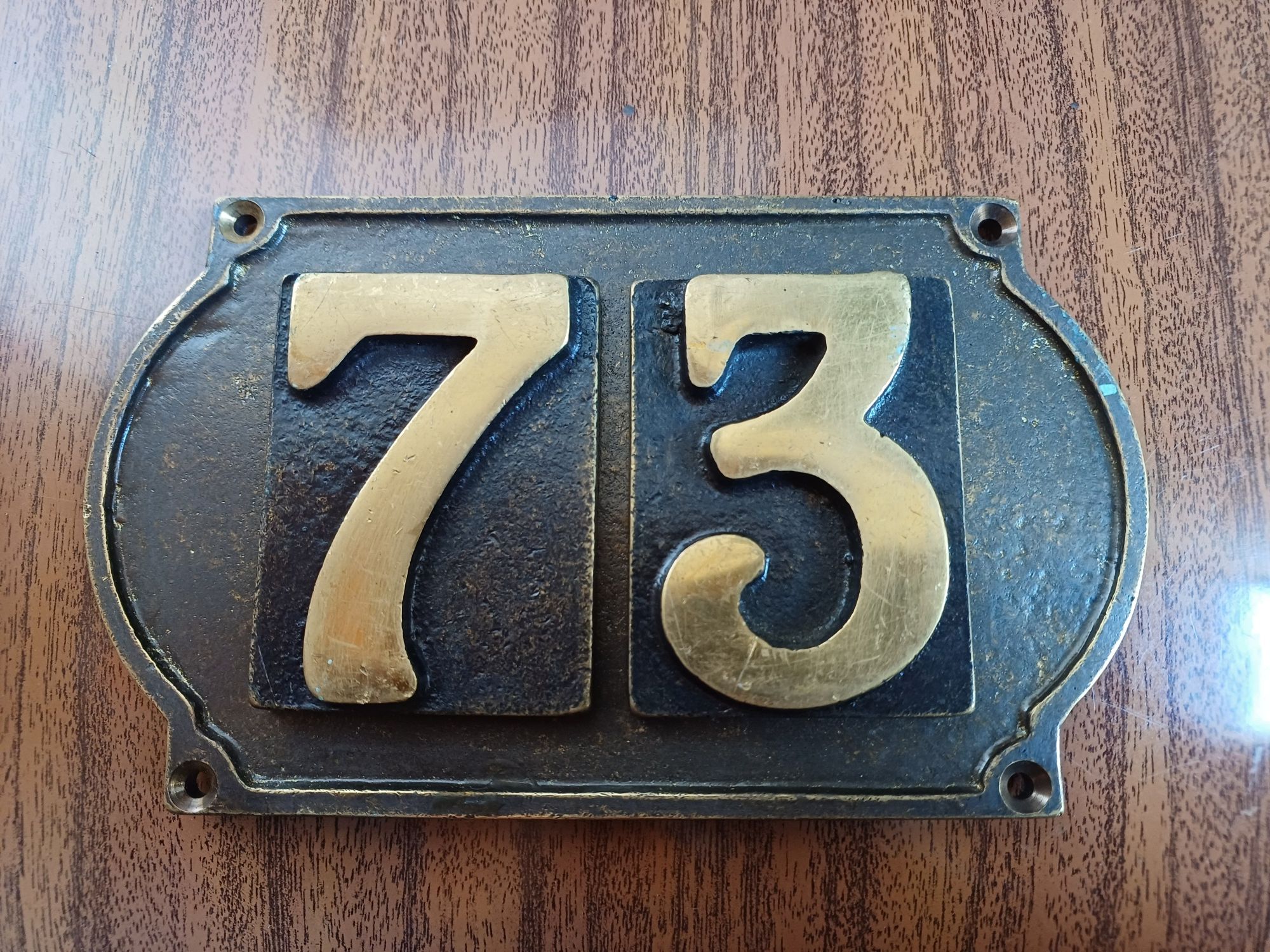 Números de porta 73 ou 37