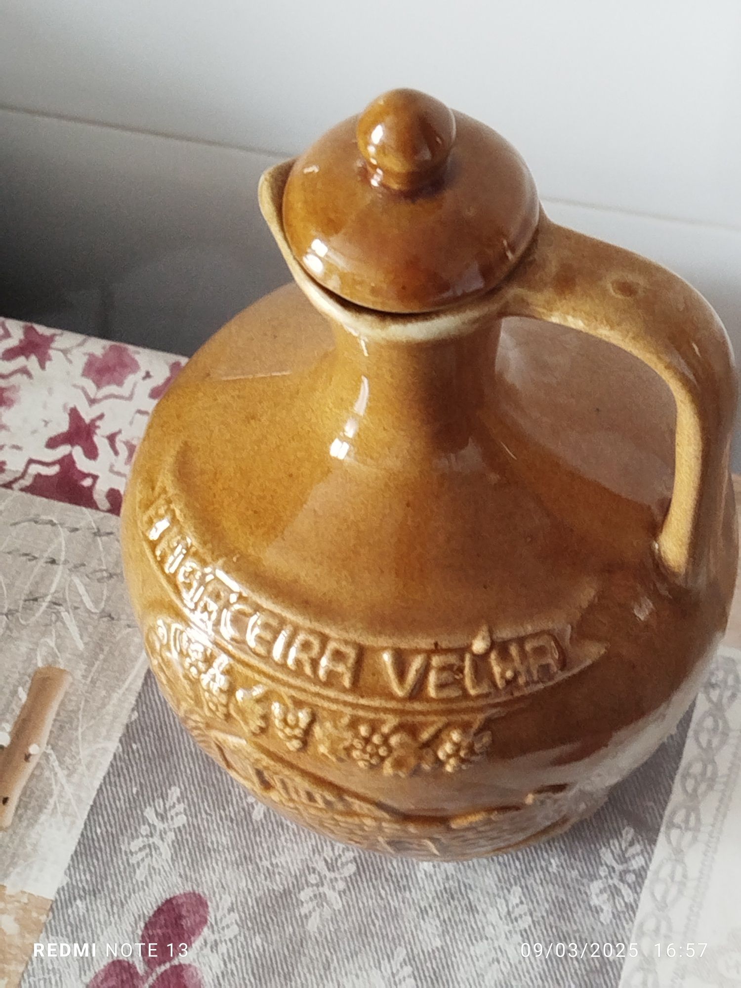 Garrafa antiga quinta do estanho vazia