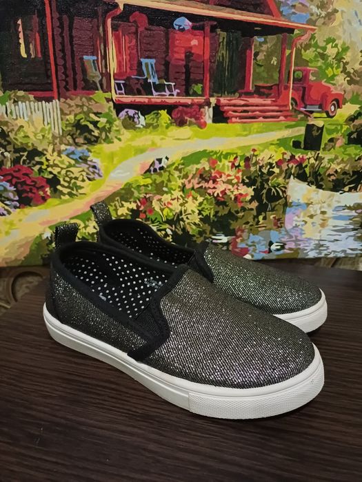 Кросівки для дівчинки