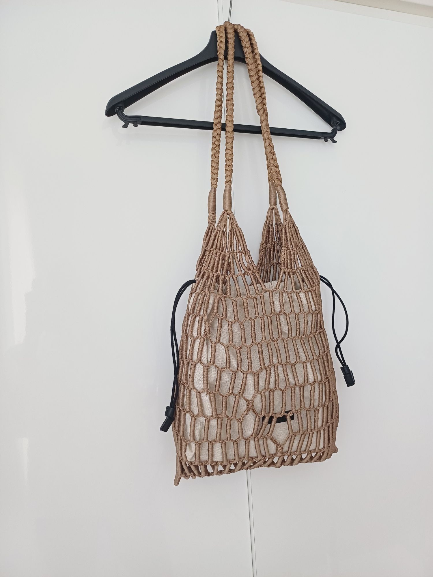Massimo Dutti torebka worek na ramię do ręki pleciona letnia beż brąz