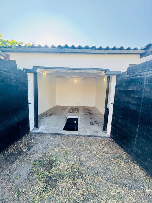 Гараж Кам’яний з підвалом на всю площу 27 м