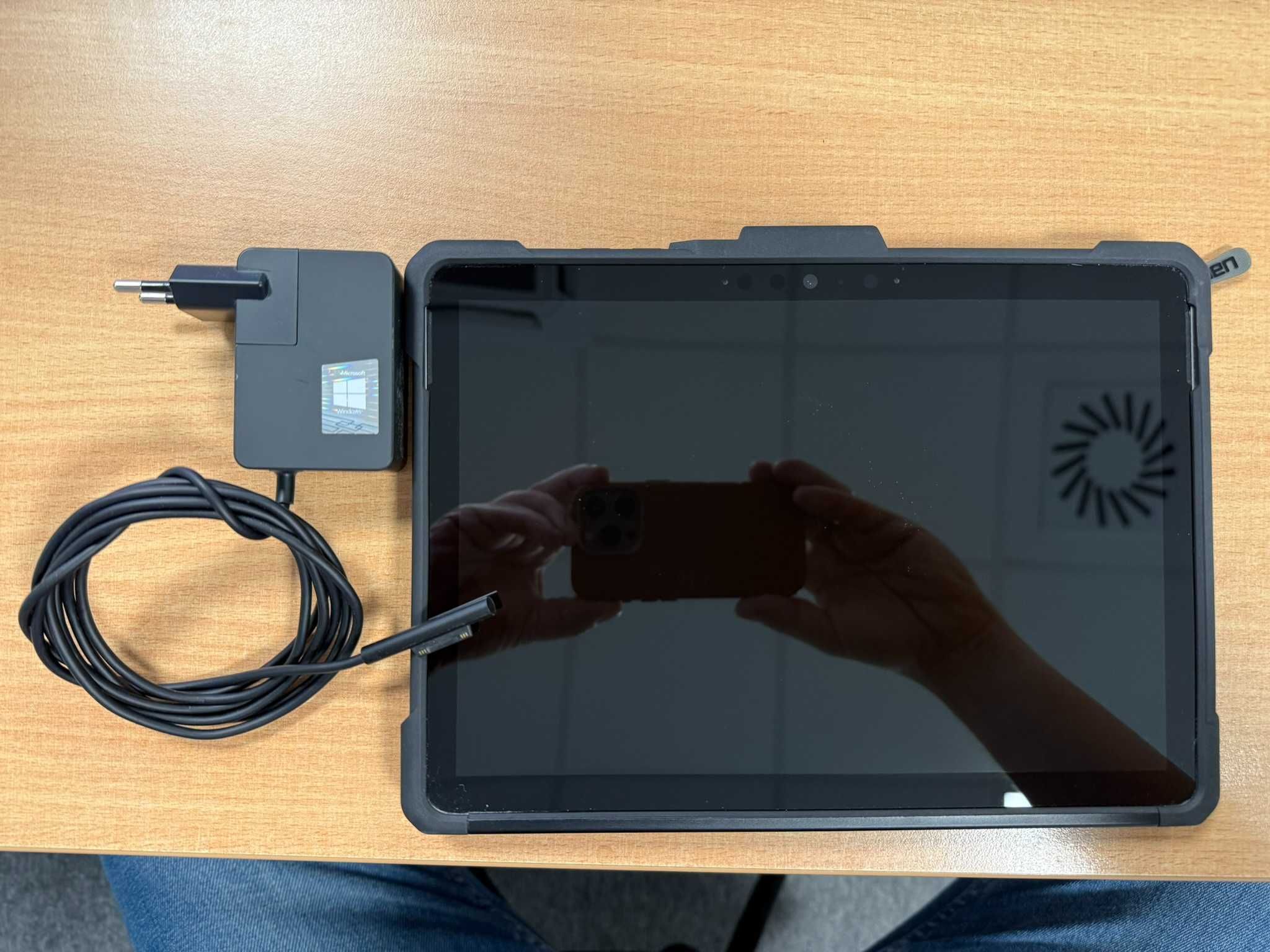 Microsoft Surface GO 3 gen. i3/8/128GB