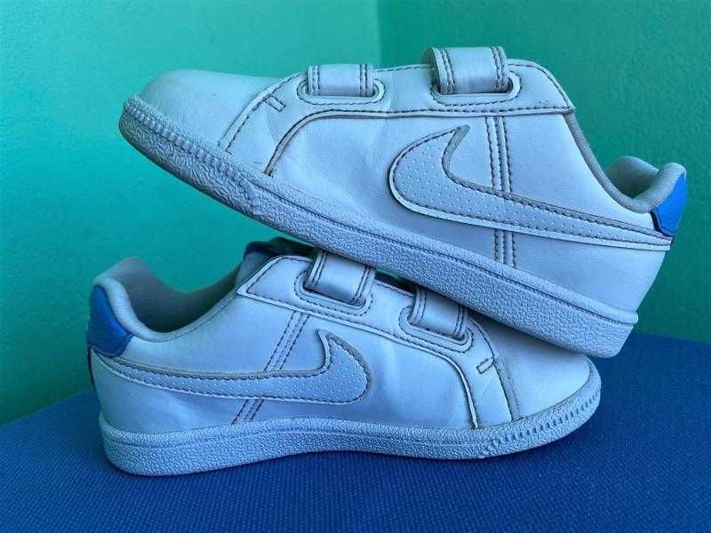 Кросівки Nike Court Royale