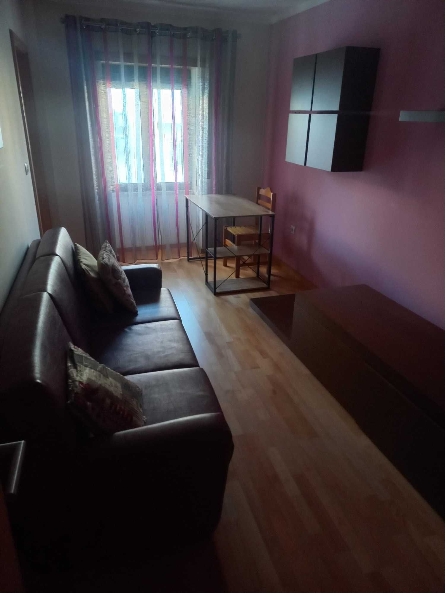 alugo quarto/sala estudantes