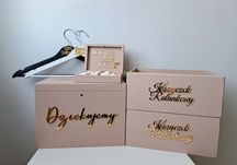 Beżowe pudełko na koperty obrączki wieszaki ślubne Lustrzane złote