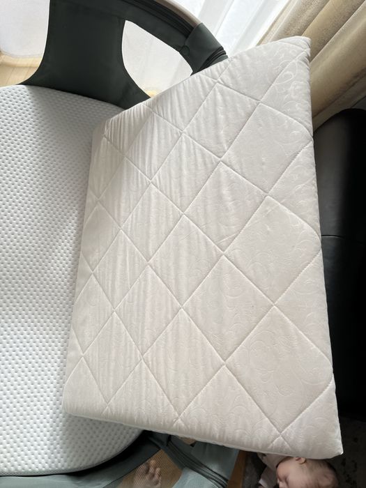 Maxi Cosi iora air łóżeczko turystyczne dostawne prawie nowe