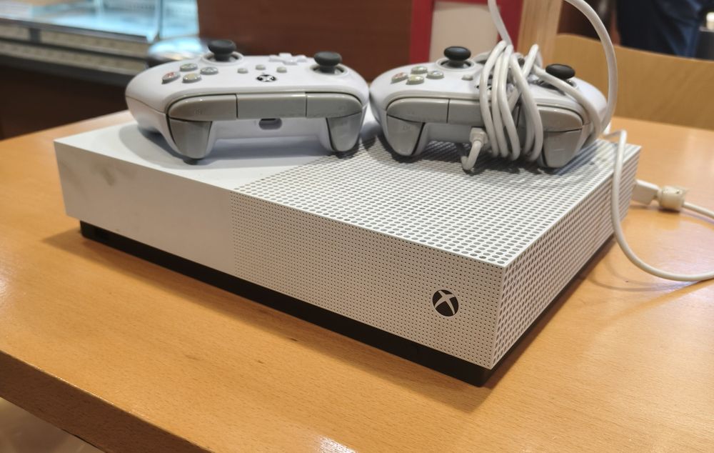 Xbox One S 1TB Digital