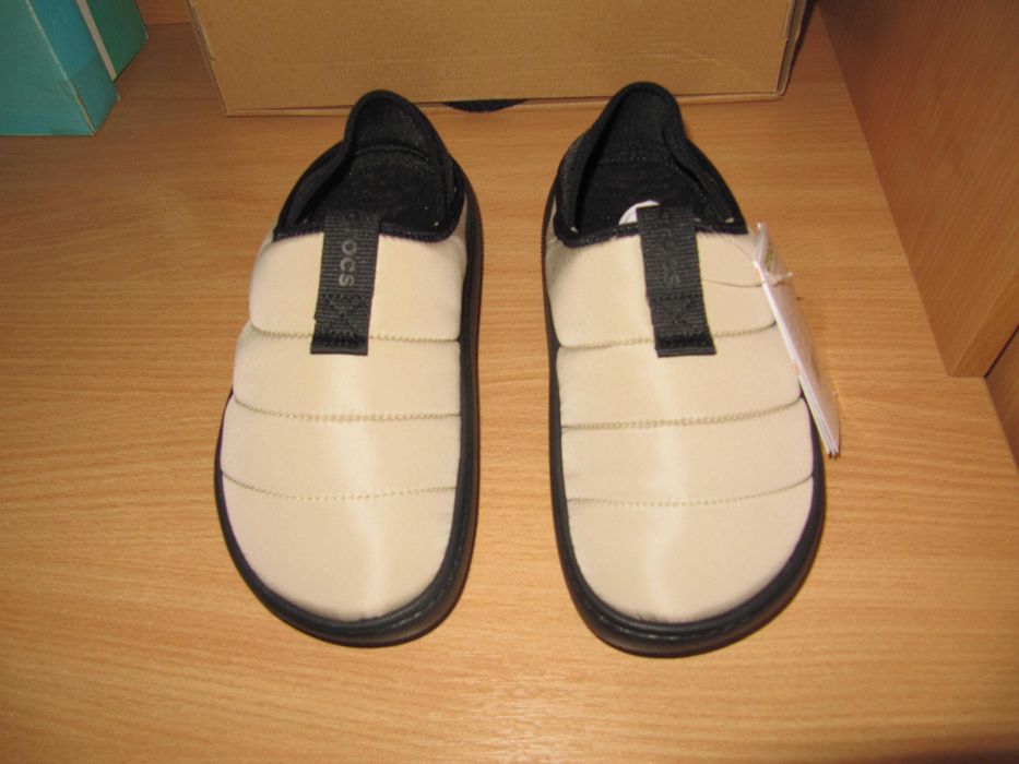 Слипоны тапочки Crocs Classic Puff Moc