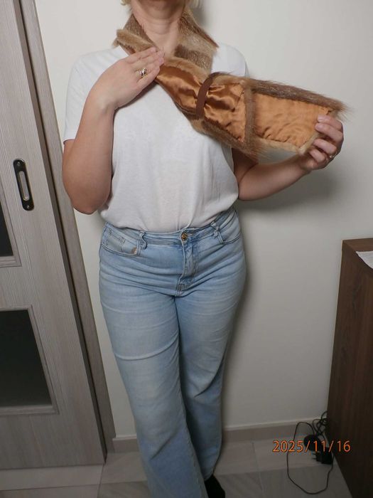 Zimowy szal z naturalnego futra nutri, długość 112 cm.