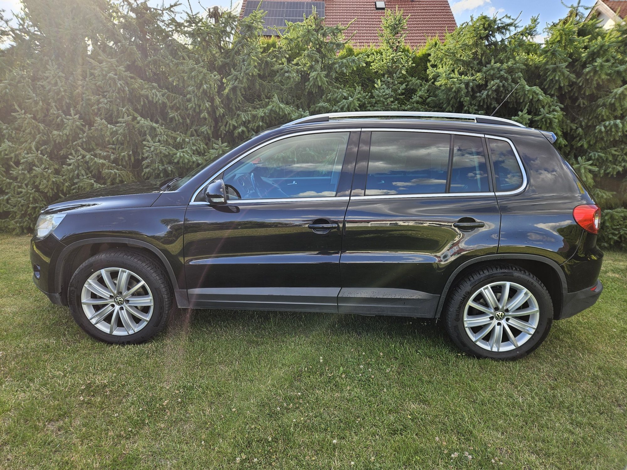 Volkswagen Tiguan z 2009 roku, 4x4, automat.
