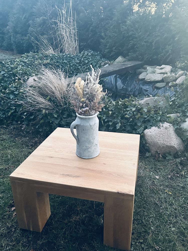 Stolik kawowy z litego drewna