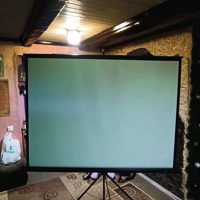 Экран для проектора