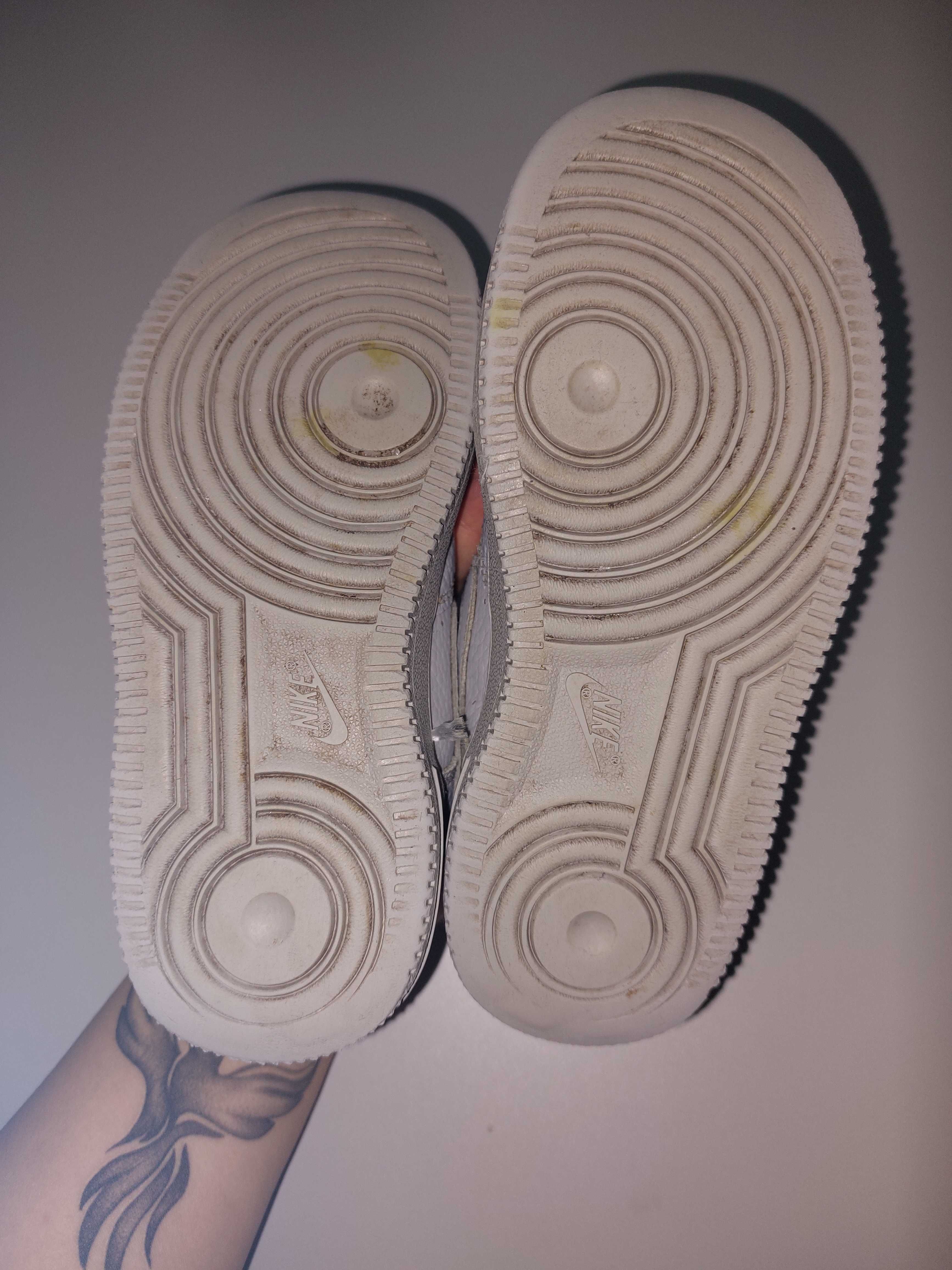 Кроссовки кожанные Nike