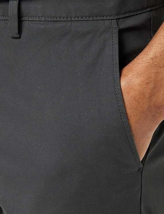 Męskie Spodnie DOCKERS Smart 360 Flex Chino Zwężane Granatowy 36W 32L