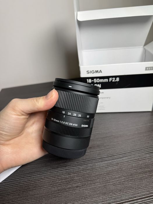 Sigma AF 18-50mm f/2.8 DC DN C (Sony E)