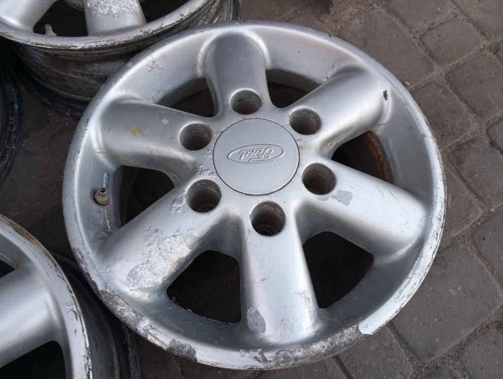 Диски з шинами  6х139.7 R15 Opel Frotera,Nissan Terrano