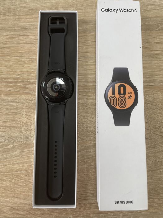 Смарт-годинник Samsung Galaxy Watch4 Classic 44mm