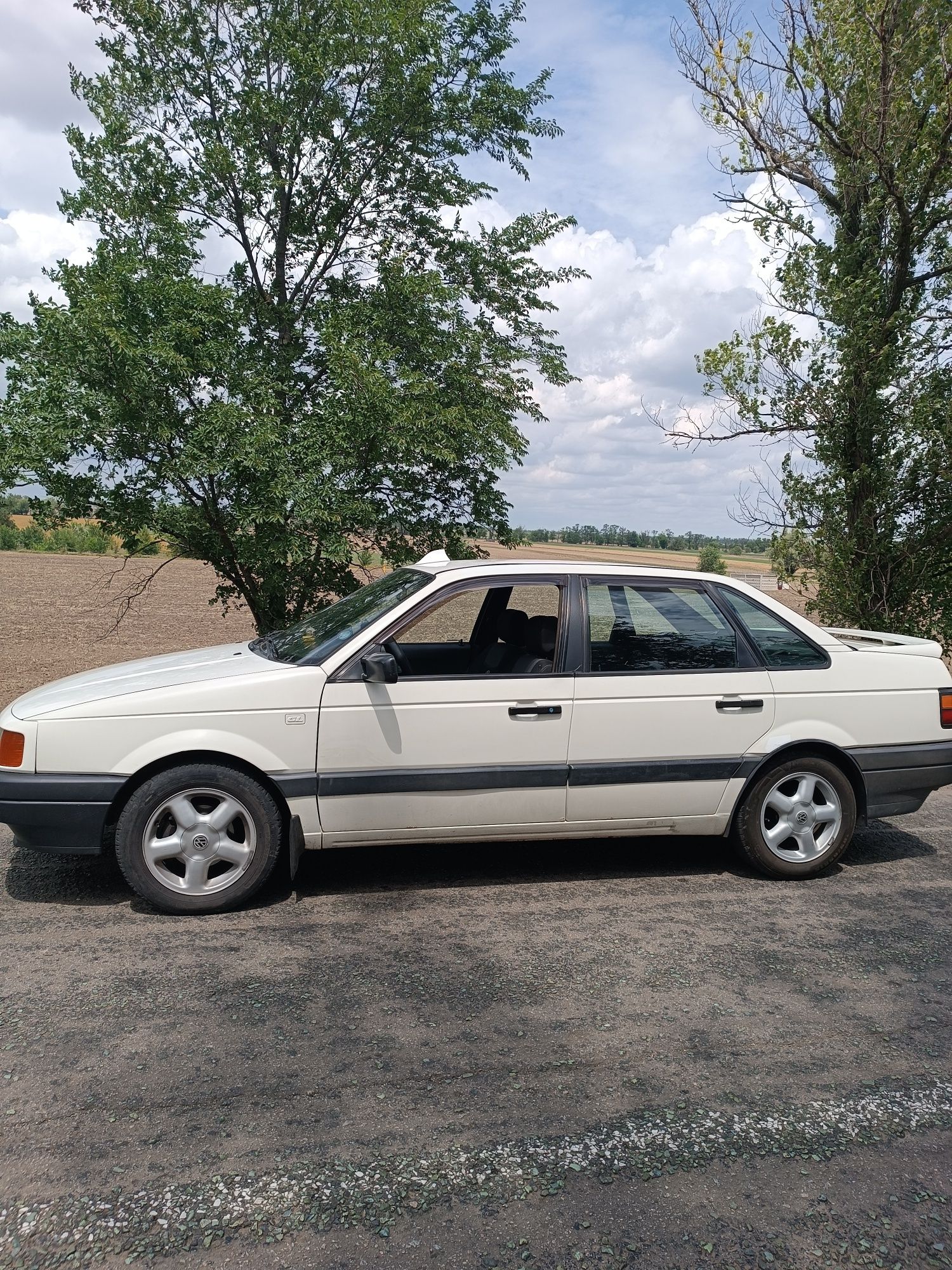Пассат б3 1988 р. в гарному стані