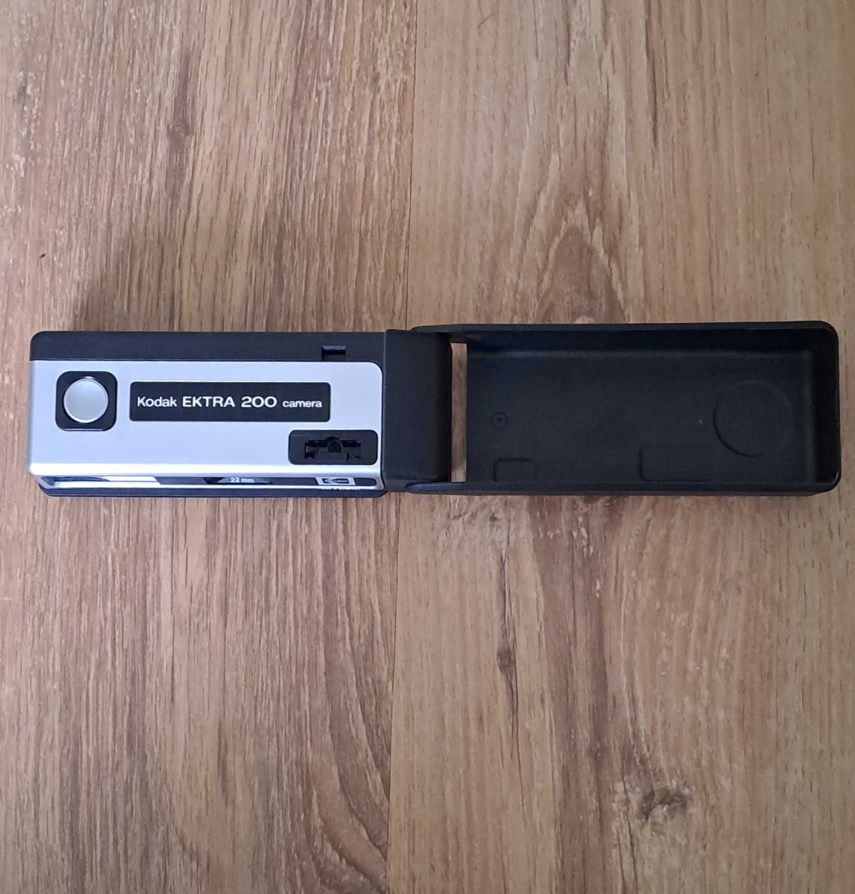 Kodak Exstra 200 camera