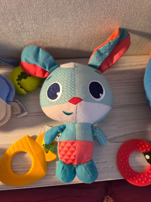 Іграшки підвіски на коляску Tiny love, chicco та інші