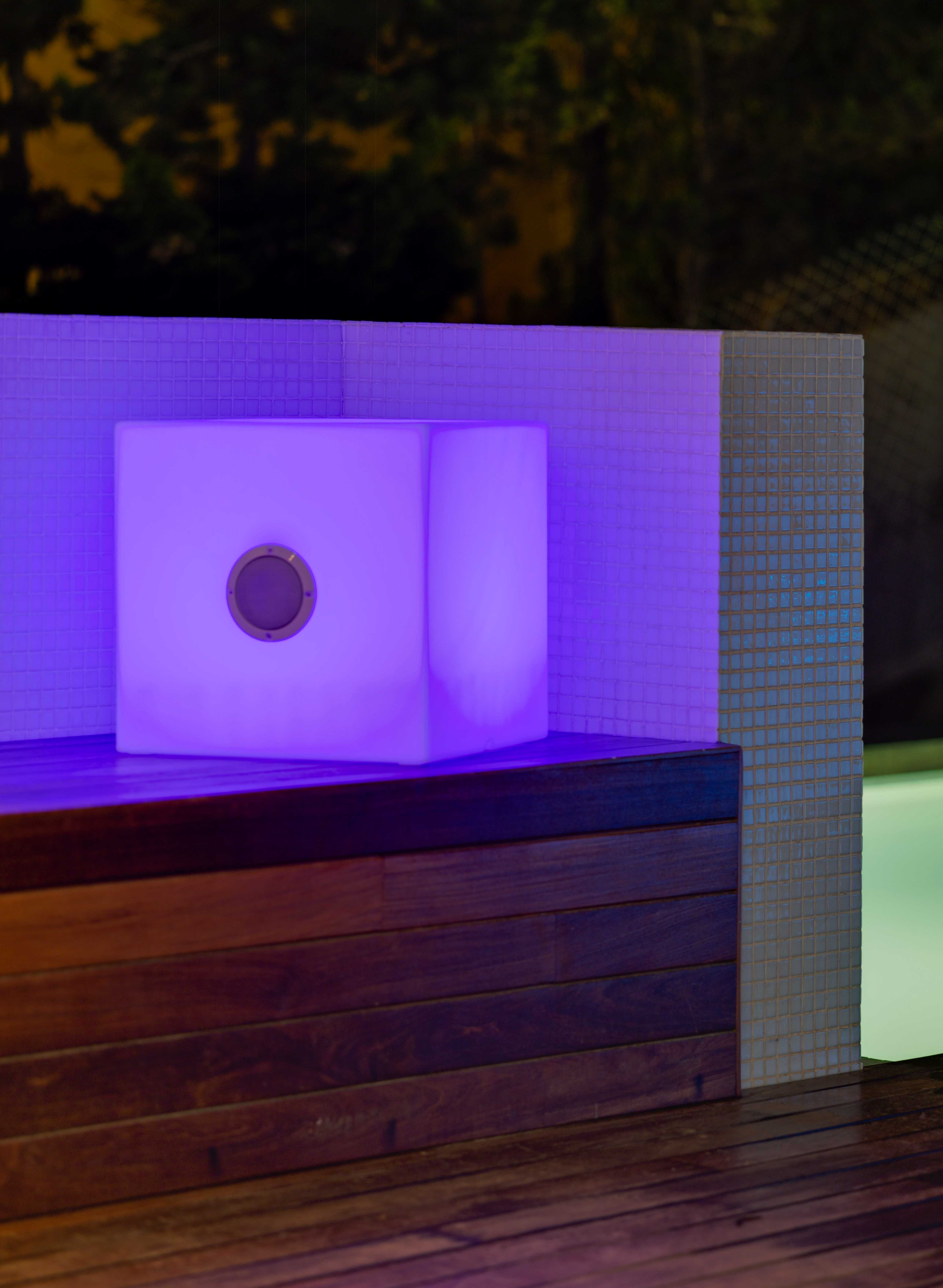 Cubo electronico com led e musica