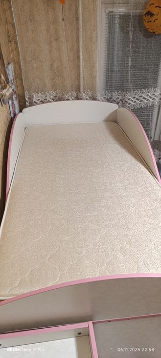 Кровать чердак+матрас указана цена в описание