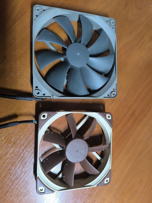 Вентилятор кулер 120mm Noctua NF-S12A PWM Premium Fan