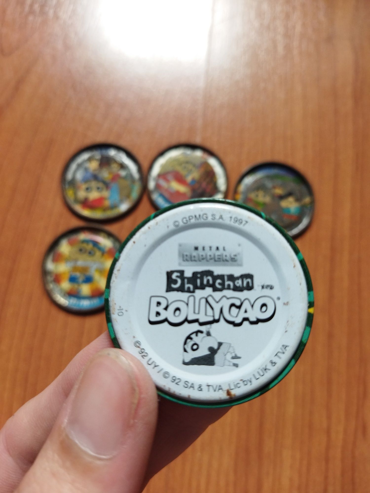 Varios bonecos e cartas futebol tazos hello Kitty animais Shrek Yoko