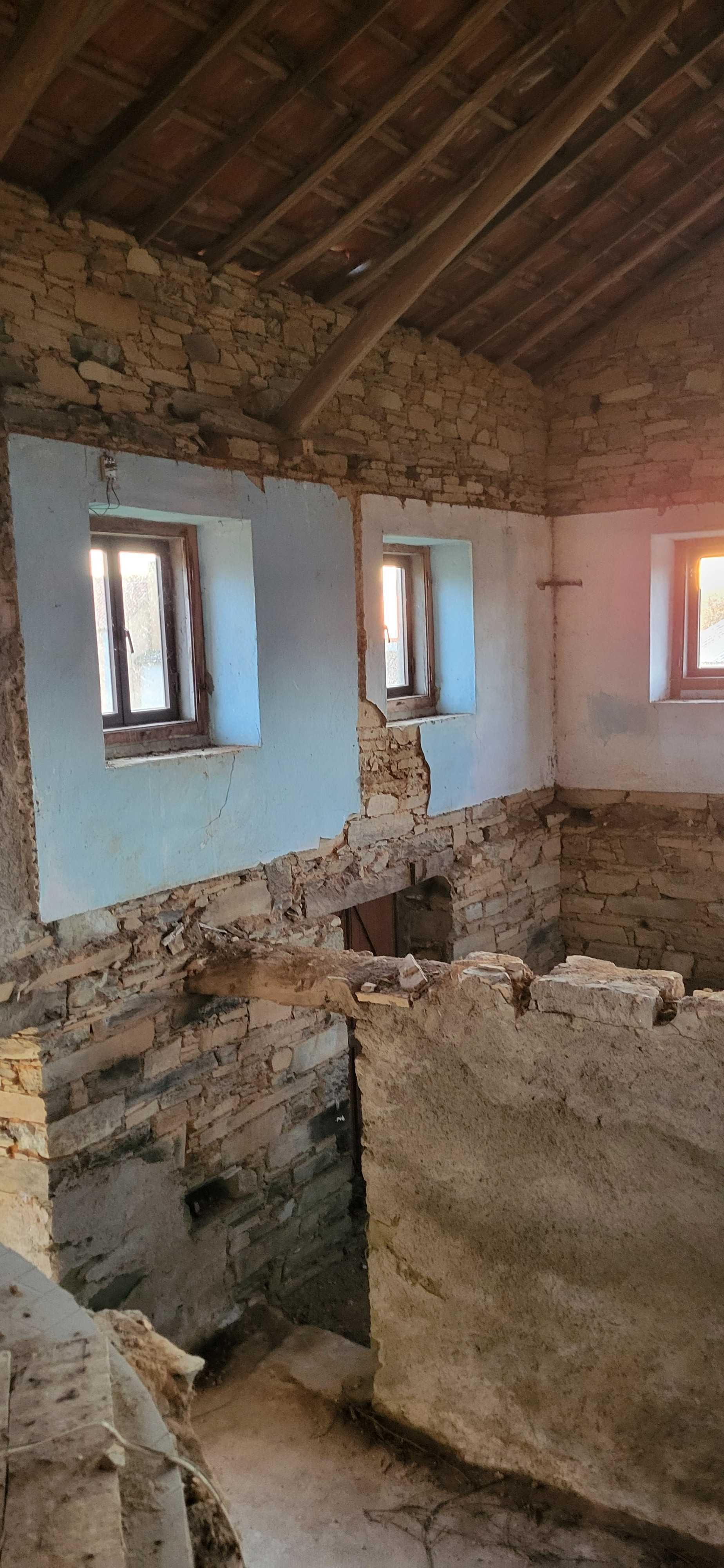 Casa em aldeia calma