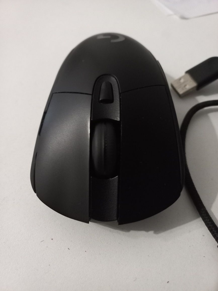 Мишка  Logitech G403
Все работает отлично,купил другую по этому