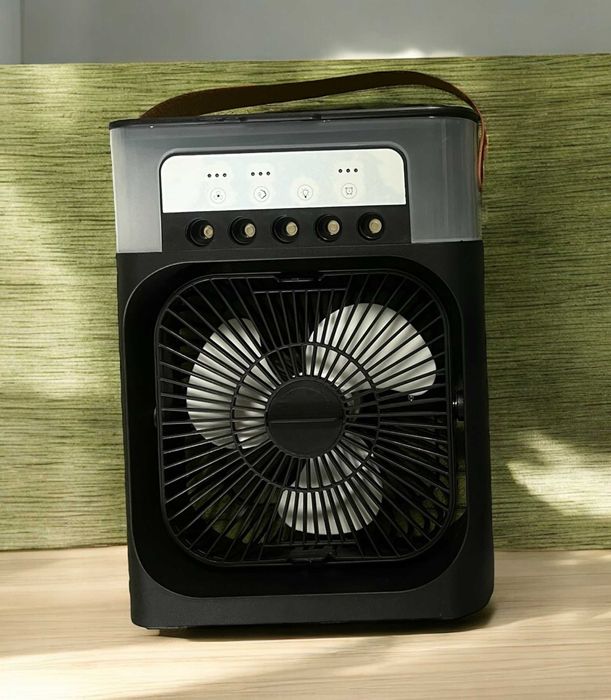 Потужний вентилятор на літо із зволожуванням повітря