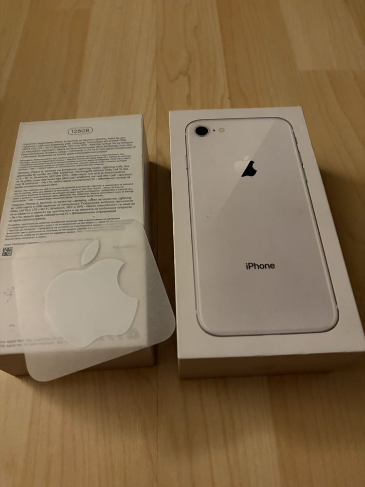 Xbox series X + iphone 8 + samsung M12 pudelka