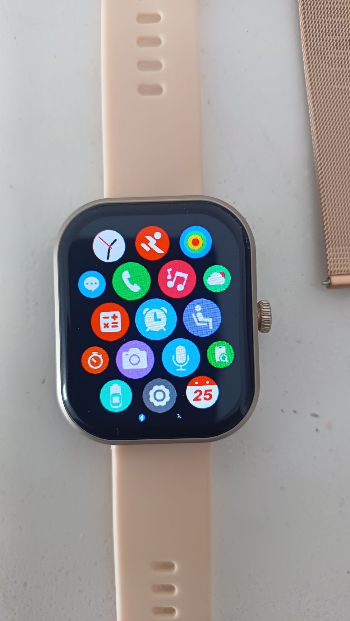 Smartwhatch + extra pulseira dourada