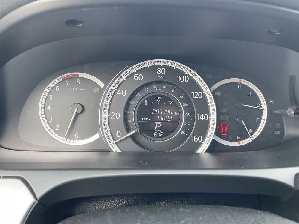 Honda accord 9 2015