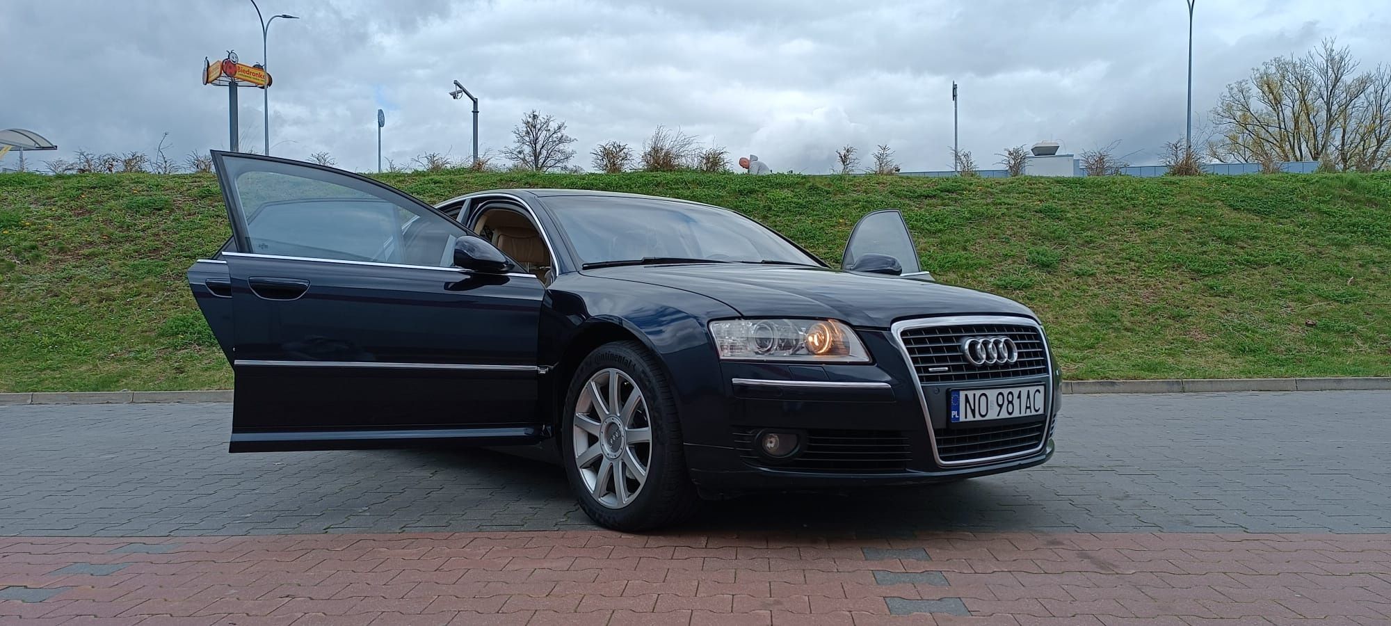 Zadbane A8 D3 3.0 tdi