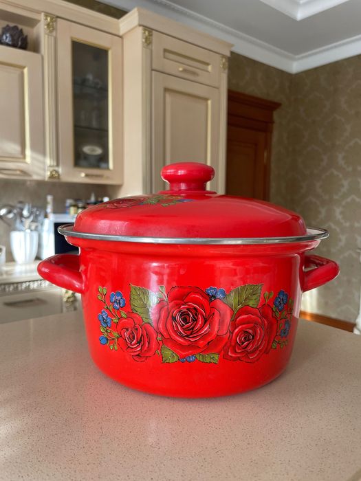 Набір емальованого посуду