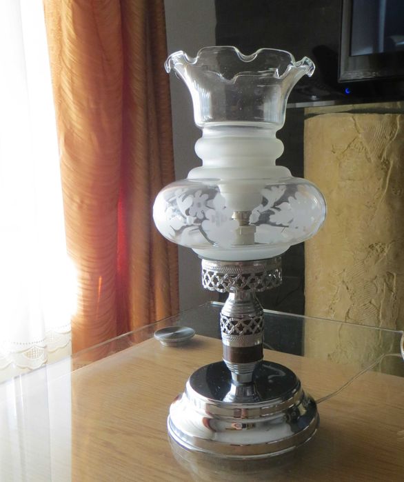 Par Candeeiro Mesa, Antigo, com Abat-jour em vidro Lapidado - C. Novo