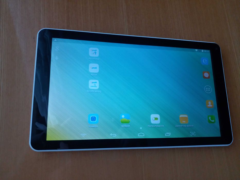 Планшет с SIM 10 дюймов Assistant AP-115G White Quad 3G