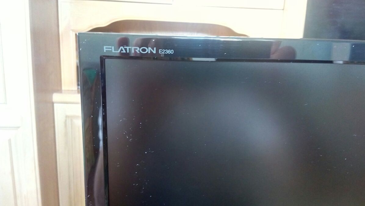 Монитор LG Flatron.