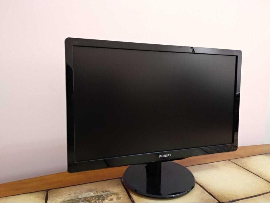 В хорошем состоянии Монитор LED 22дюйма Филипс Philips 8 из 10