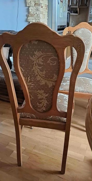 Zestaw - Stół z krzesłami