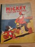 Raríssimo livro de 1937 "Mickey Chez Les Pirates "