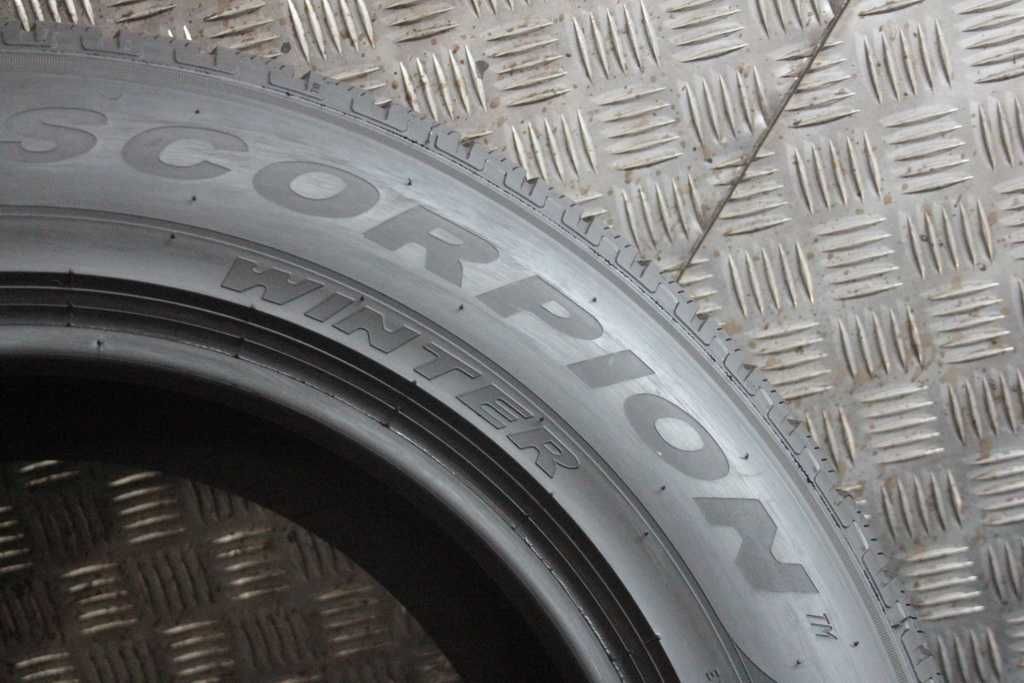 225/65/17 Pirelli Scorpion Winter 225/65 R17 106H XL