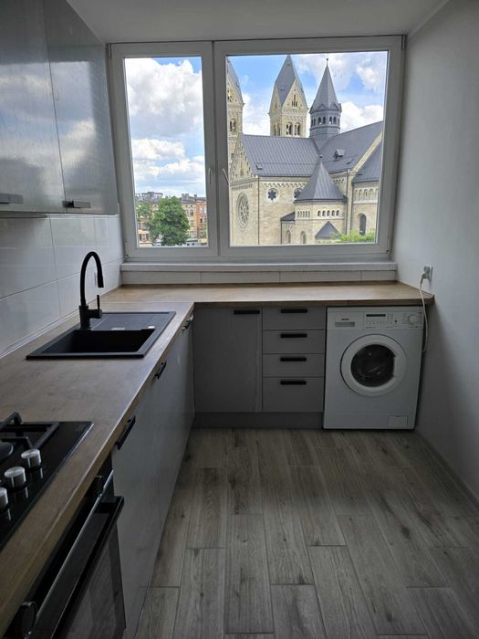 Sprzedam pìękne, ustawne mieszkanie po remoncie.